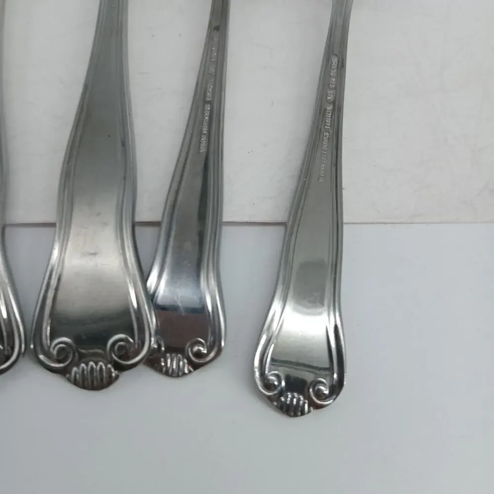 5X Serving TOWLE Supreme STUART SHELL Stainless Spoons Fork Spreader Sugar